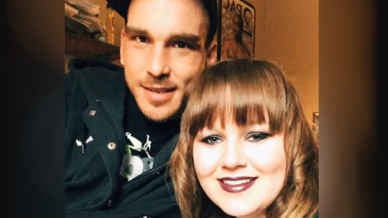 Madre murió ahogada al intentar salvar a su hijo quien fue tirado por su padre