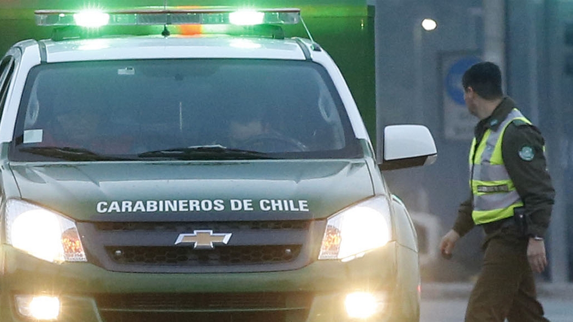 Conductor intentó arrollar a carabinero y terminó herido a bala