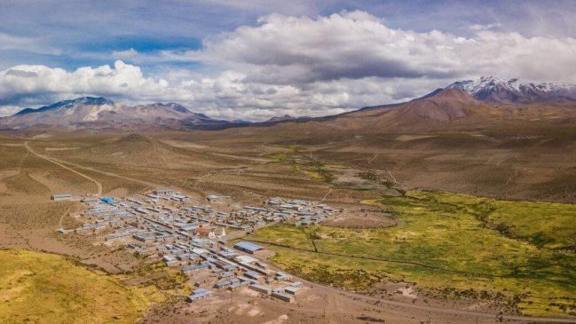 Conaf aplicará proyecto para proteger del cambio climático al Volcán Isluga