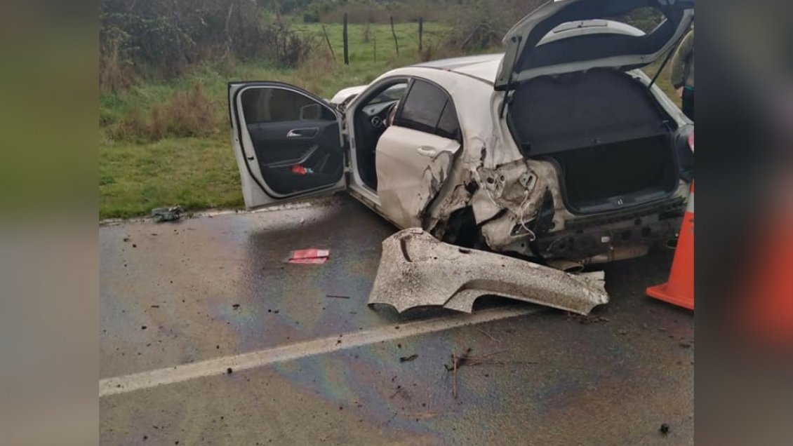 Conductor salvó ileso tras perder el control de su vehículo en Frutillar