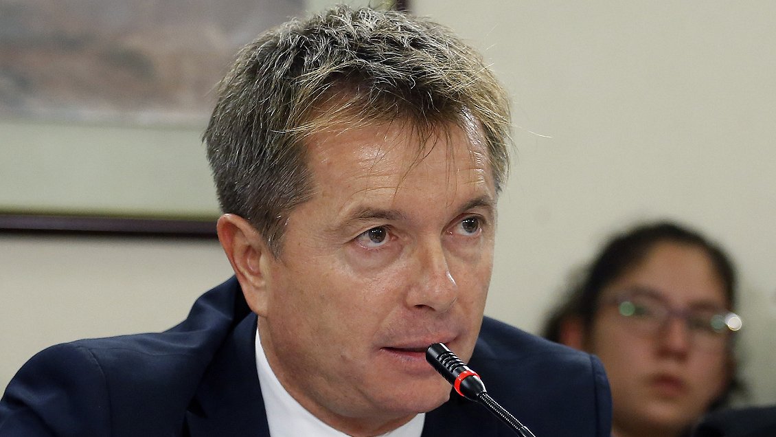 Acusan privilegios a pareja de Salaberry como jefa de gabinete en Arica