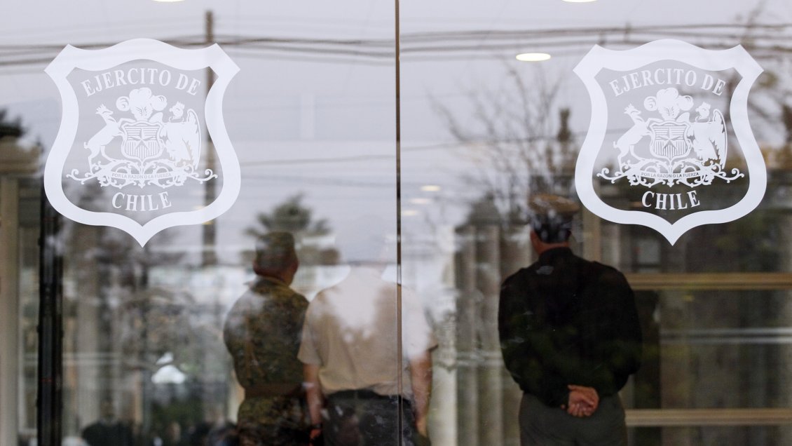 Contraloría veta de trabajos en las FF.AA. a familiares de oficiales de alto rango