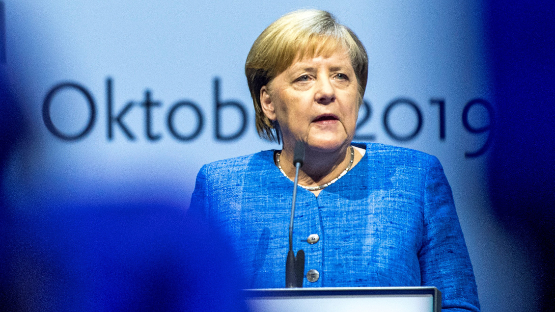 Merkel advierte contra la ultraderecha en balance sobre la unificación alemana
