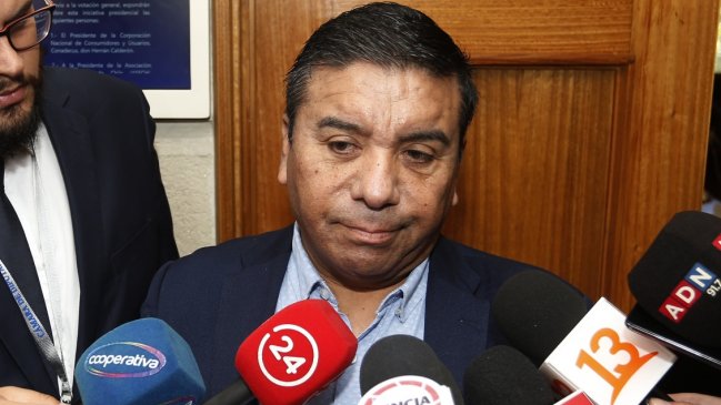 Diputado Velásquez acusa que denuncias en su contra buscan perjudicar carrera política de su hijo