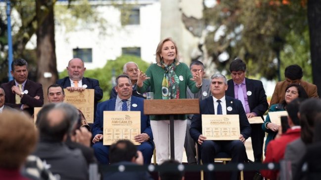 Ñuble firma compromiso para convertir sus comunas en “ciudades amigables” con los adultos mayores