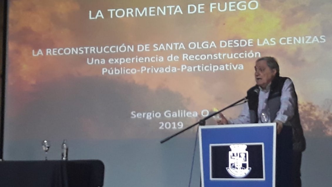 Ex encargado de la reconstrucción lanzó libro “La Tormenta de Fuego y la Nueva Santa Olga