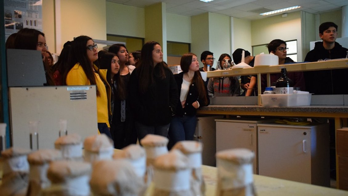 Liceo de San Nicolás expuso proyectos científicos en la Universidad de Concepción