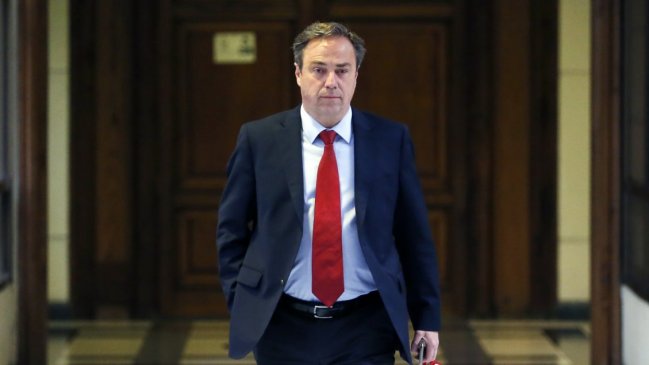 Piden que Cámara Baja presente denuncia por gastos de diputado Eguiguren