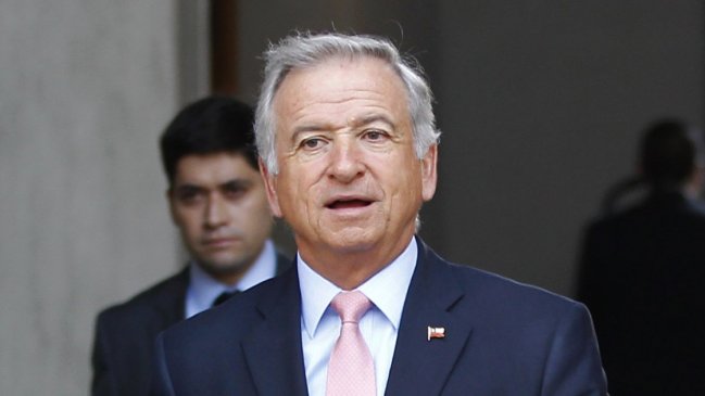 Ministro de Hacienda llamó a 