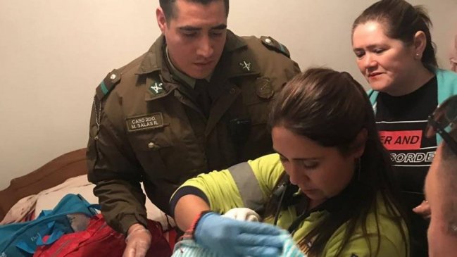 Carabinero de Chillán prestó asistencia a embarazada que dio a luz a su bebé en casa