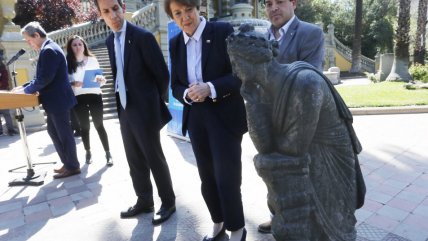  Estatua robada por ladrón de esculturas volvió al Cerro Santa Lucía  
