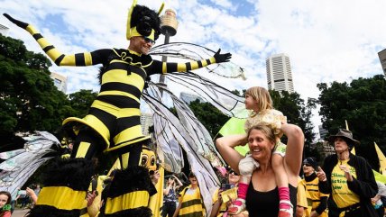  Australia protesta por inacción ante crisis climática: Más de 100 detenidos  