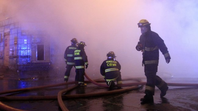 Incendio destruyó por completo vivienda en San Bernardo
