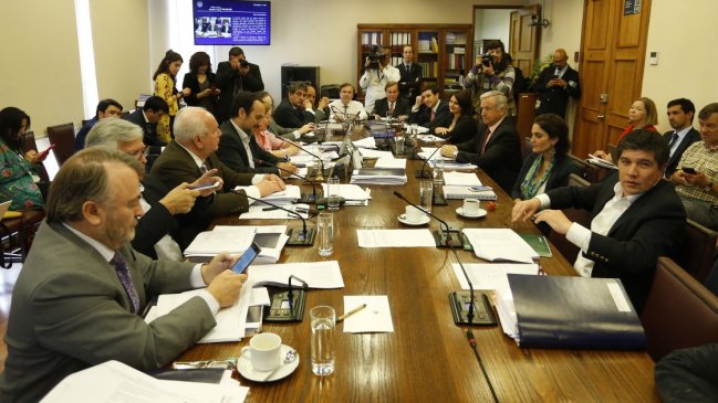 Comisión declaró inadmisible indicación que buscaba retirar fondos desde las AFP