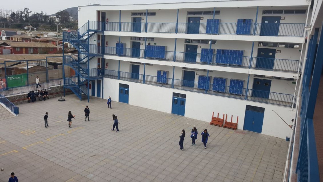 Nuevo caso de experimento científico fallido deja a cinco escolares con quemaduras