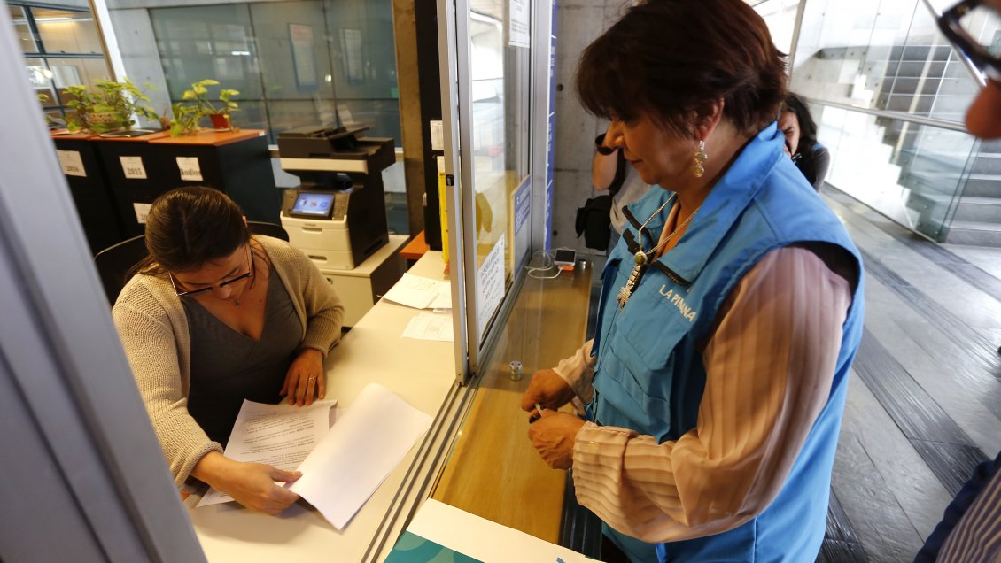 Alcaldesa de La Pintana interpone querella por bebé herido a bala