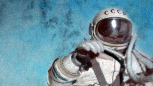 Murió el primer hombre en caminar por el espacio