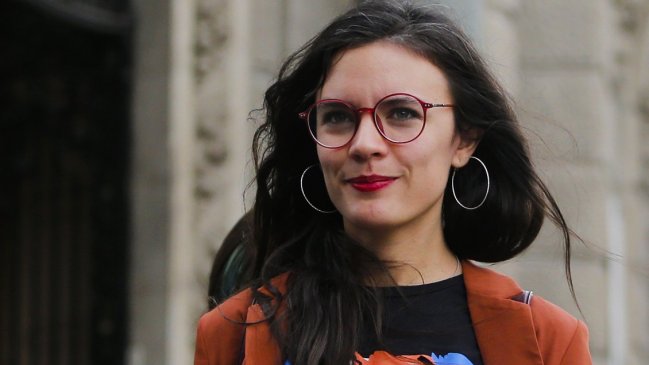 Camila Vallejo deja atrás a Daniel Jadue en encuesta sobre liderazgo en el PC