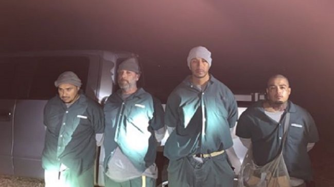 Reos escaparon de la cárcel y volvieron con whisky