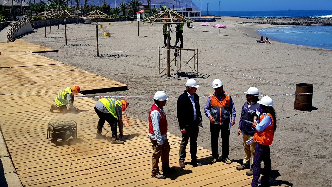 Inician trabajos de recuperación en los balnearios La Lisera y el Laucho en Arica