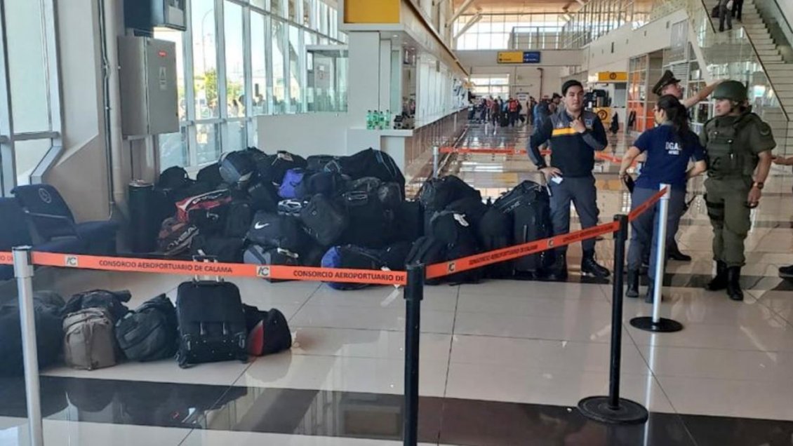 Evacuaron el aeropuerto de Calama por presencia de 65 maletas abandonadas