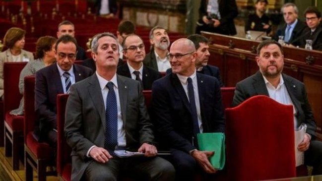 Condenas de hasta 13 años para líderes del proceso independentista catalán