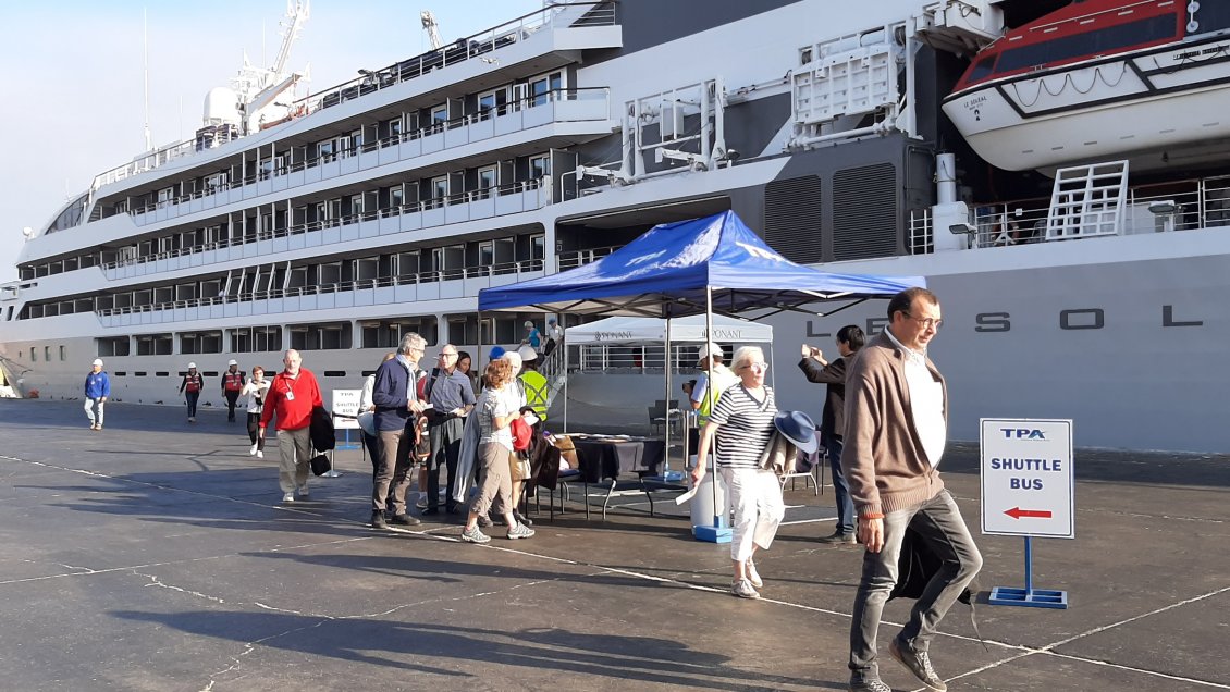 Arica abrió su temporada de cruceros 2019-2020 con el arribo del Le Soleal