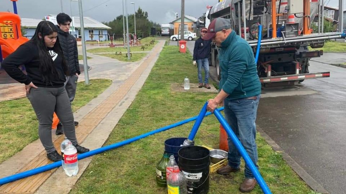 Autoridades confirman restablecimiento del agua potable en Quemchi