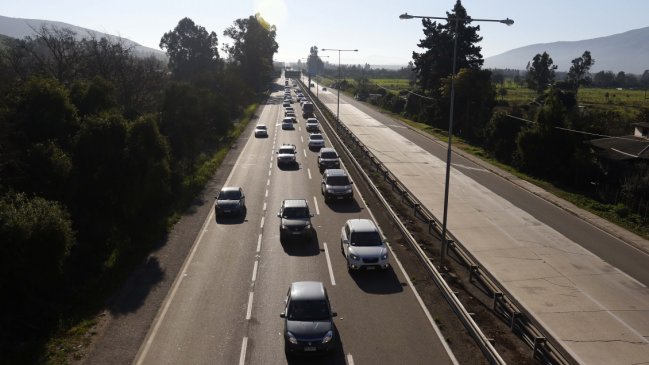 Operador de autopistas advierte menor tránsito en carreteras por vuelos low cost