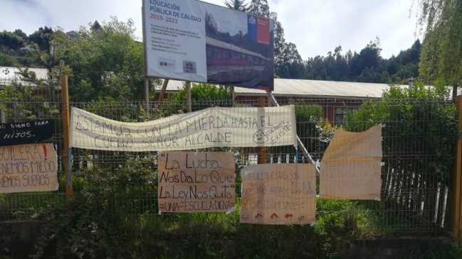 Prohíben funcionamiento de colegio: Niños llegaban a sus casas 