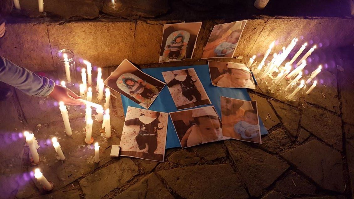 A dos años de la muerte de su hijo, pareja aún espera respuestas del Servicio de Salud Aysén