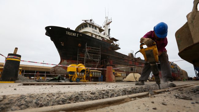 Astilleros Arica inició trabajos para reforzar la retención de embarcaciones en caso de tsunamis