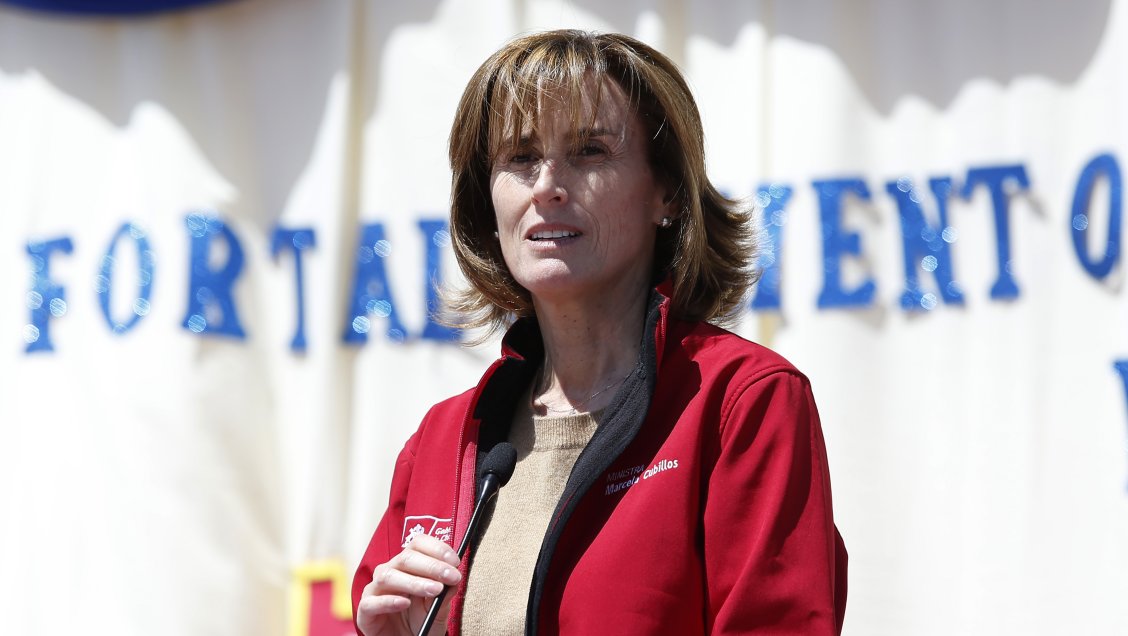 Ministra Cubillos surge como posible carta UDI en gobernación metropolitana