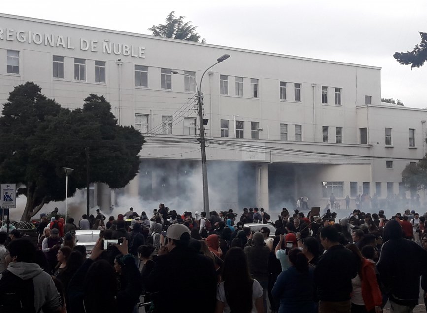 Cacerolazo en el centro de Chillán concluyó con 51 personas detenidas