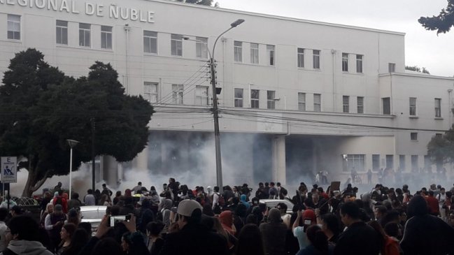 Cacerolazo en el centro de Chillán concluyó con 51 personas detenidas