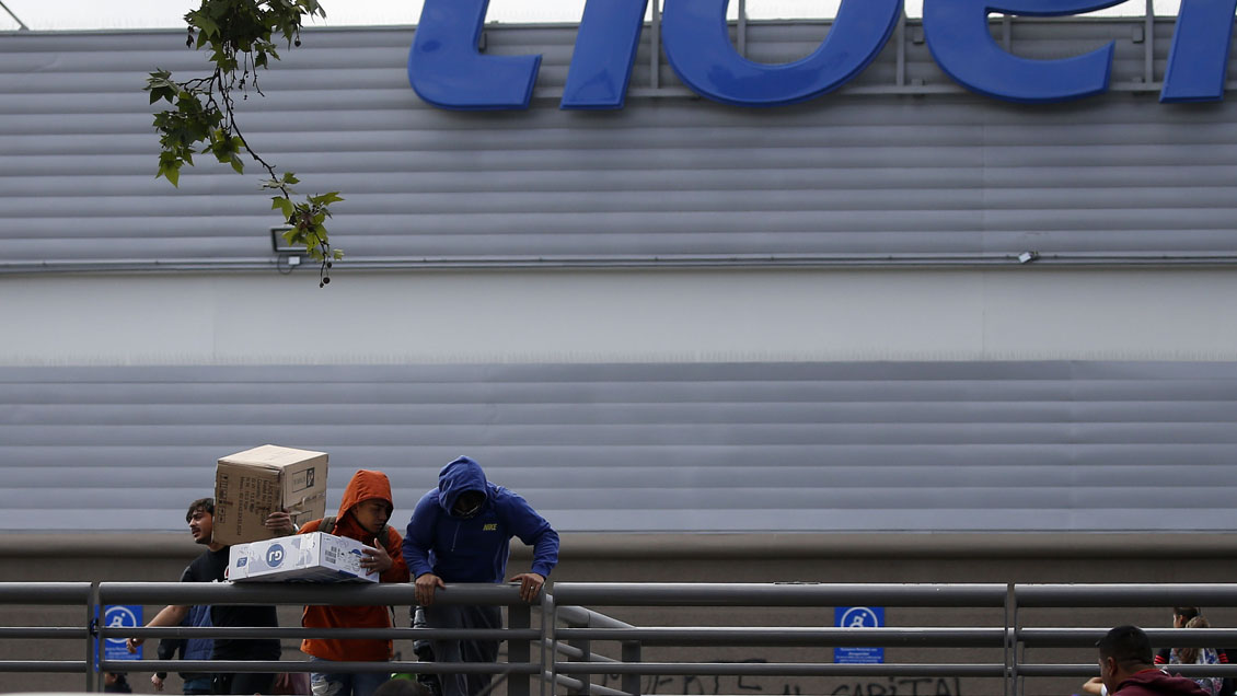 Un gendarme, su madre y un carabinero detenidos por saqueo en Coronel