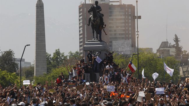 Organizaciones gremiales, sociales y estudiantiles llaman a huelga general este miércoles