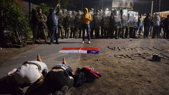 Con 17 detenidos e intentos de saqueo terminó la primera noche de toque de queda en Arica