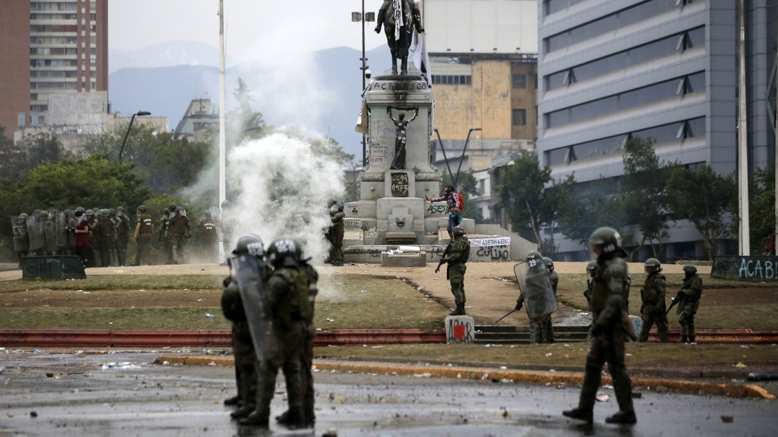 Carabineros reconoció sumarios por nueve casos de abuso policial
