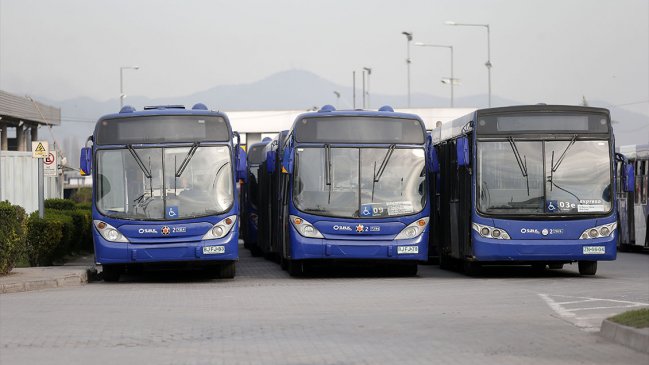 Transantiago refuerza servicios ante anuncio de paro de Subus
