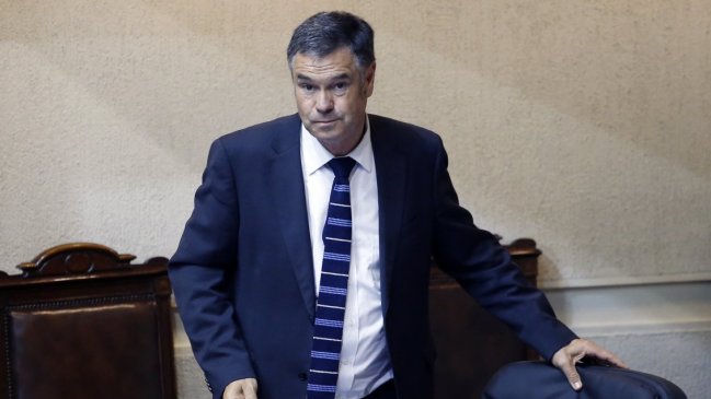 Manuel José Ossandón: El 90% de los chilenos quiere cambiar la Constitución