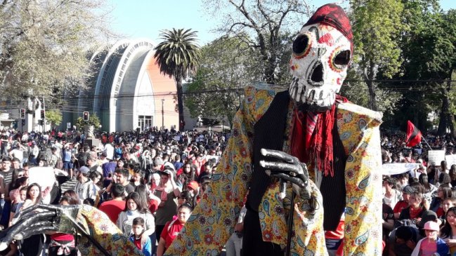 Cabildo ciudadano marcó pacífica manifestación en Chillán