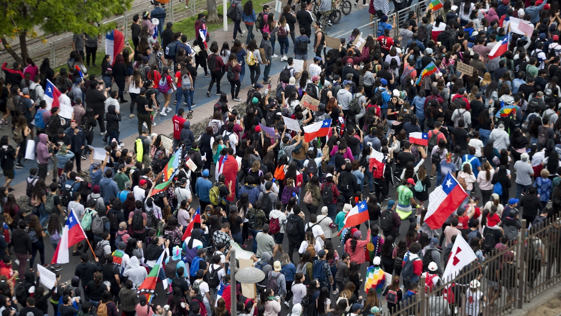 Las regiones de Chile continúan manifestándose en las calles