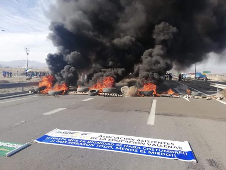Accesos viales de Atacama presentan cortes por barricadas