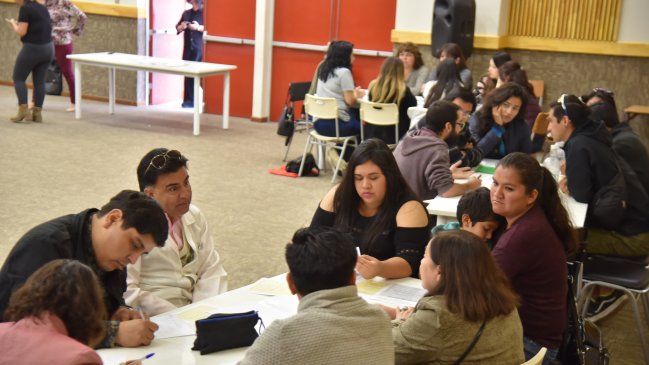 Profesores y asistentes de educación municipal en Arica dieron vida al Primer Cabildo Abierto