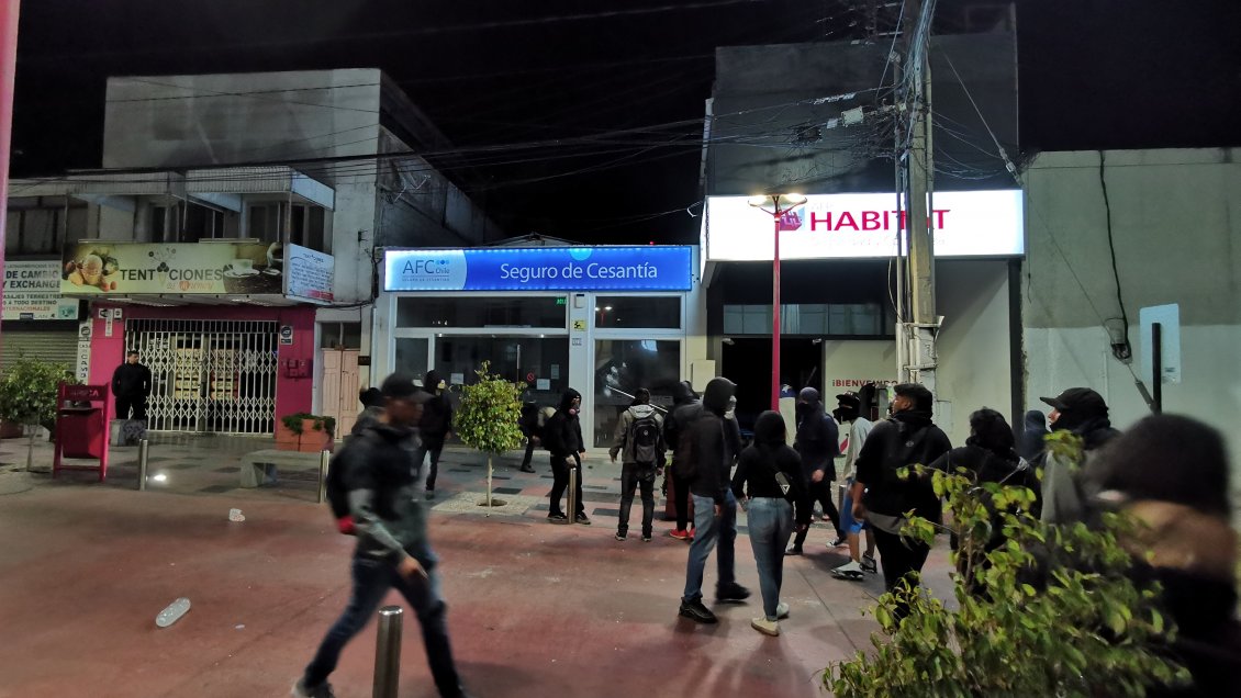 Intendencia de Arica invocó Ley de Seguridad del Estado tras disturbios ocurridos la noche del lunes