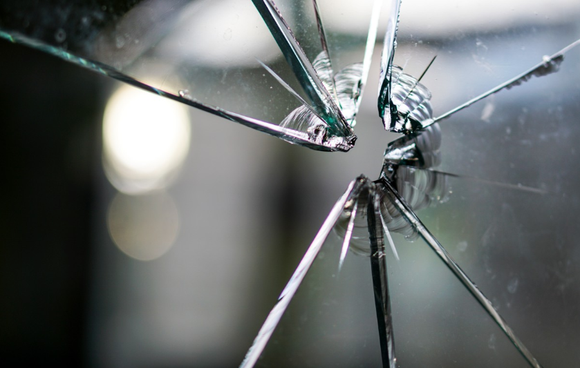 Seis detenidos dejó apedreo a la casa de un carabinero en Viña del Mar