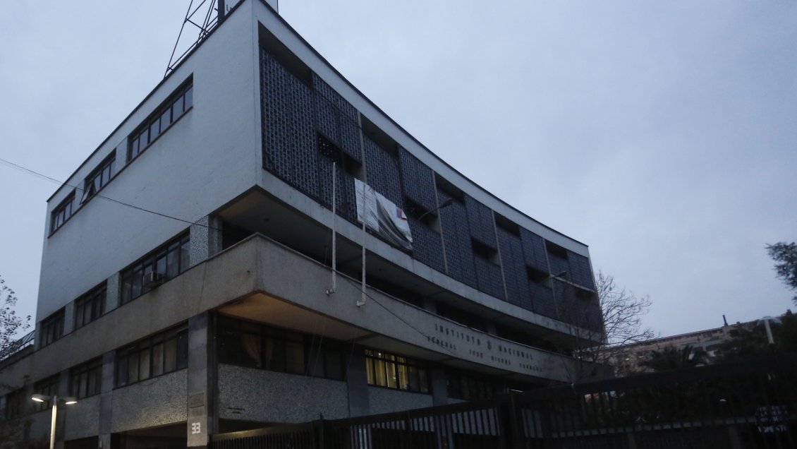 Presidente del centro de alumnos del IN: Hay intencionalidad política en cierre anticipado del año