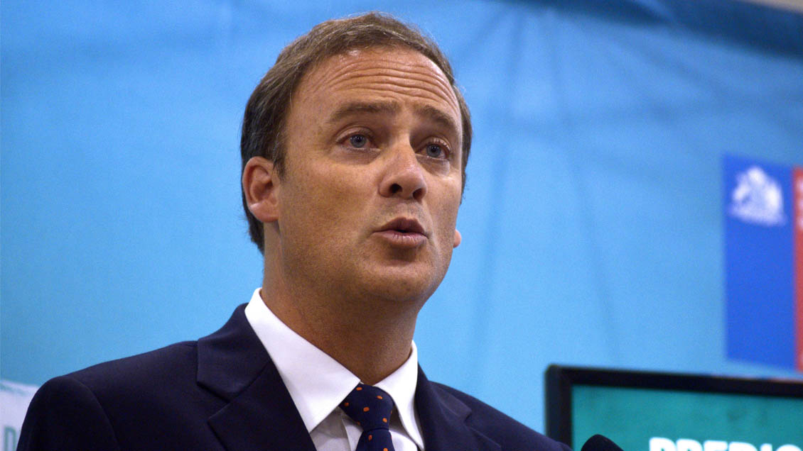 Mesa del Senado expresó su molestia por declaraciones de Ward y suspendió cita de coordinación