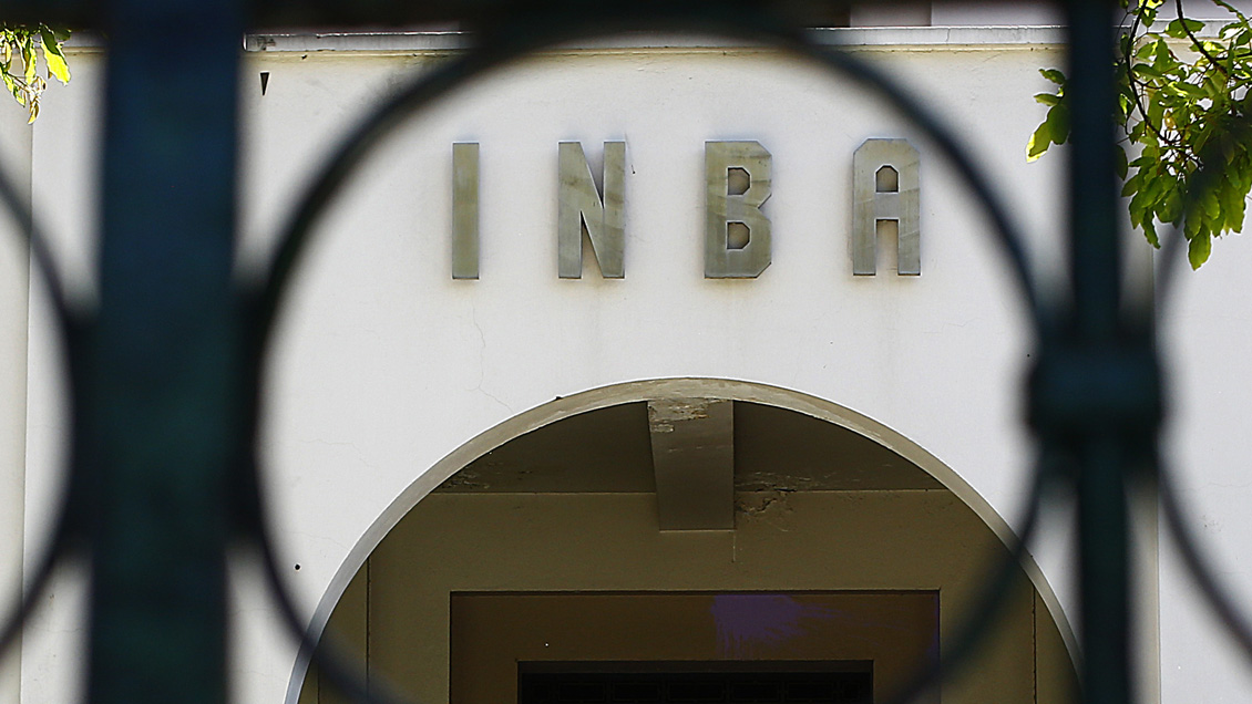 Apoderados del INBA desmienten haber solicitado el cierre anticipado del año escolar